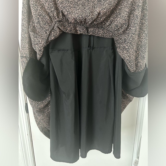 Madewell Crinkle Georgette V-Neck Babydoll Dress in Brushed Texture - Picture 8 of 8